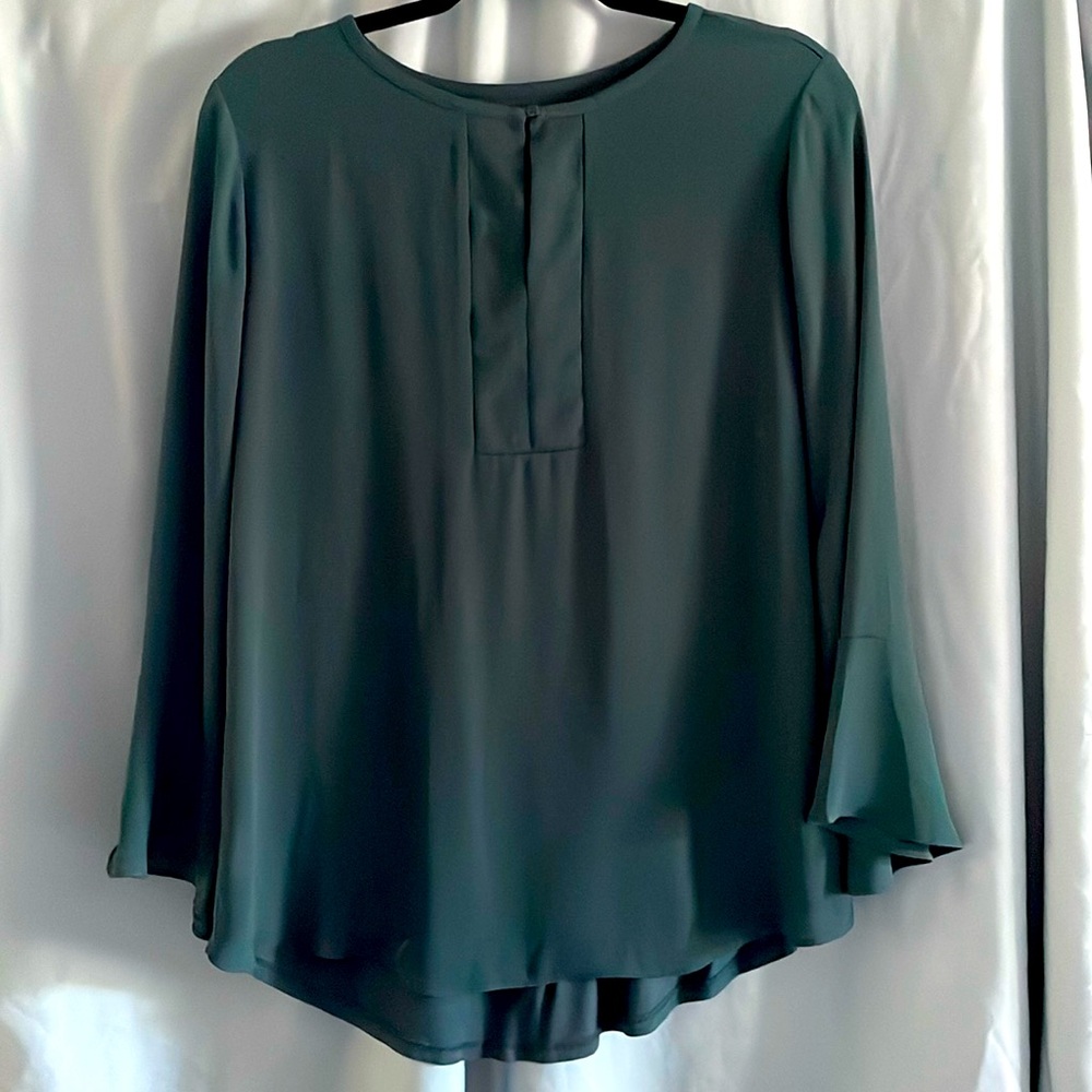 Loft Medium emerald green blouse